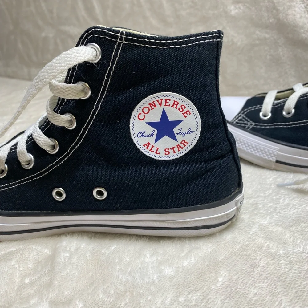 CONVERSE Chuck Taylor All-Star High Top Sneakers Kids Size 3 Canvas Laces Unisex